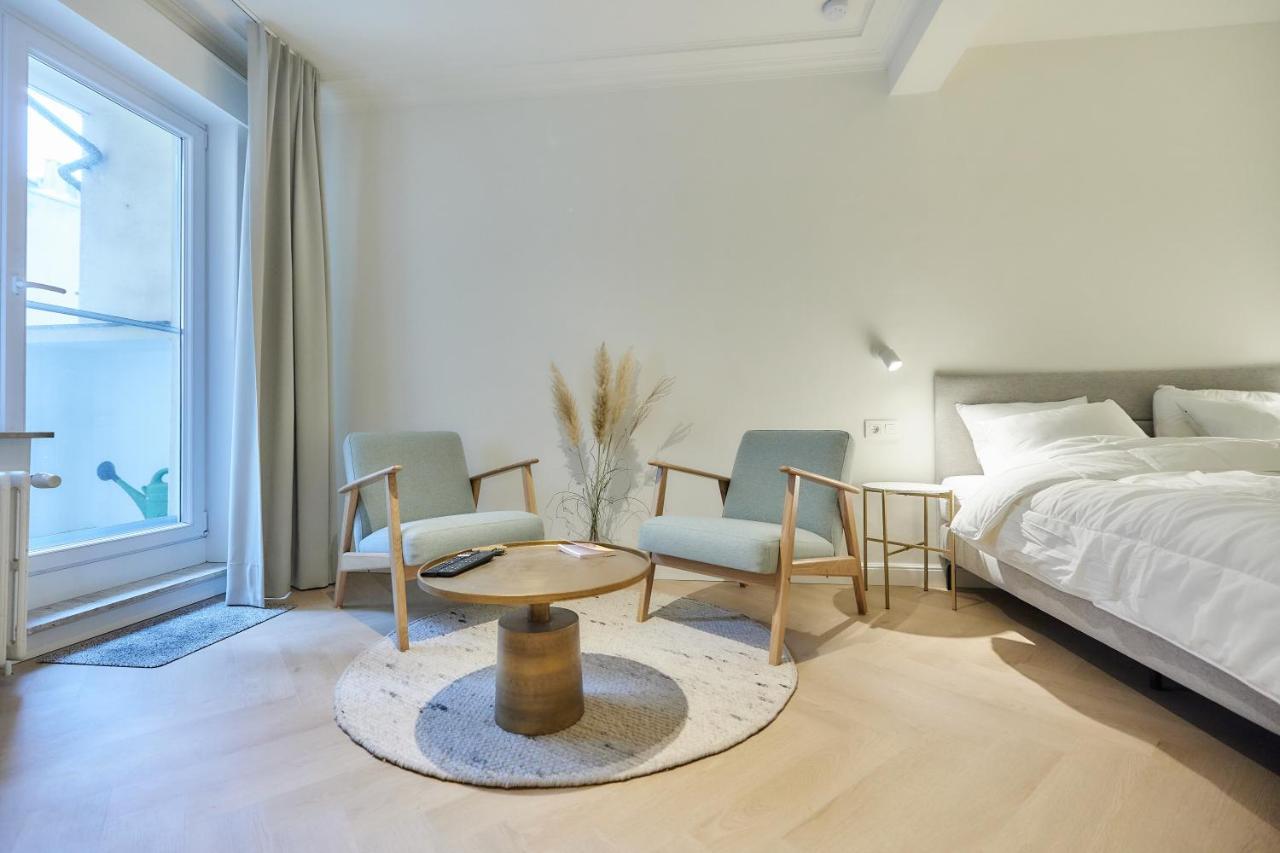 Studio By Juliz - Top Location At The Beach & In City Center! Ostende Extérieur photo