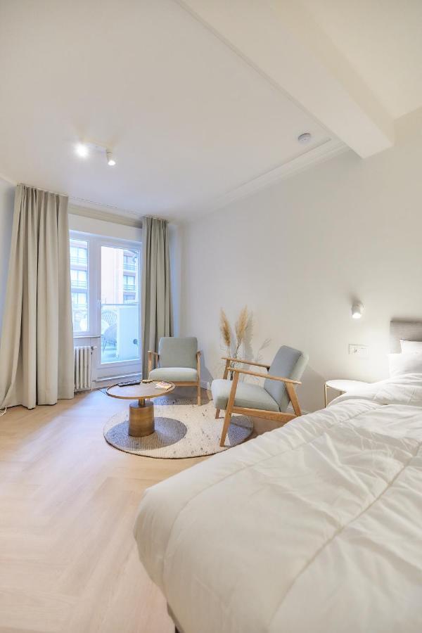 Studio By Juliz - Top Location At The Beach & In City Center! Ostende Extérieur photo