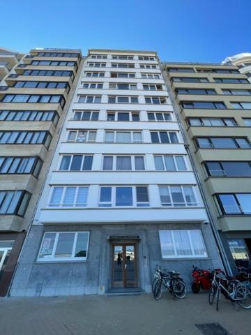 Studio By Juliz - Top Location At The Beach & In City Center! Ostende Extérieur photo