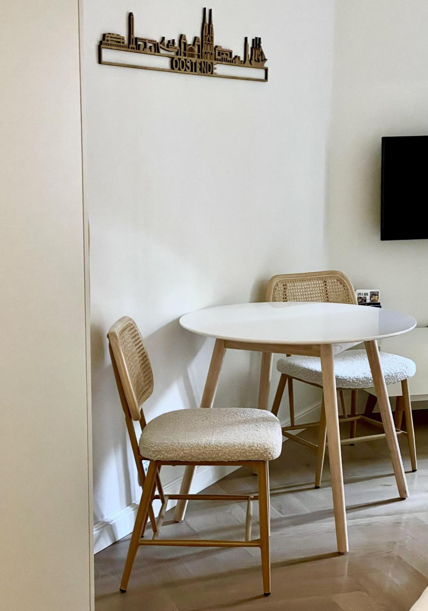 Studio By Juliz - Top Location At The Beach & In City Center! Ostende Extérieur photo